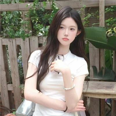 坡道上的红屋顶